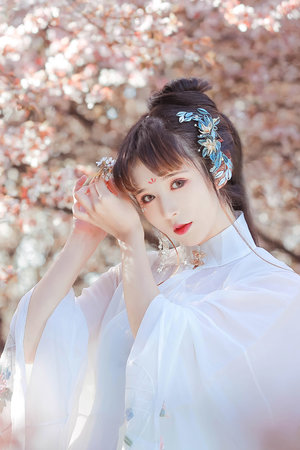 电影《乱公伦媳》